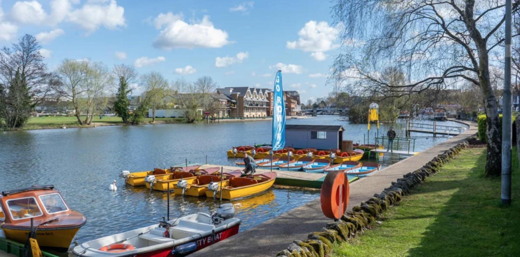 Charming Central Windsor 2 Bed Cottage Free Residents Parking And Private Garden Legoland Ascot Windsor Castle Thorpe Park Heathrow Airport Εξωτερικό φωτογραφία